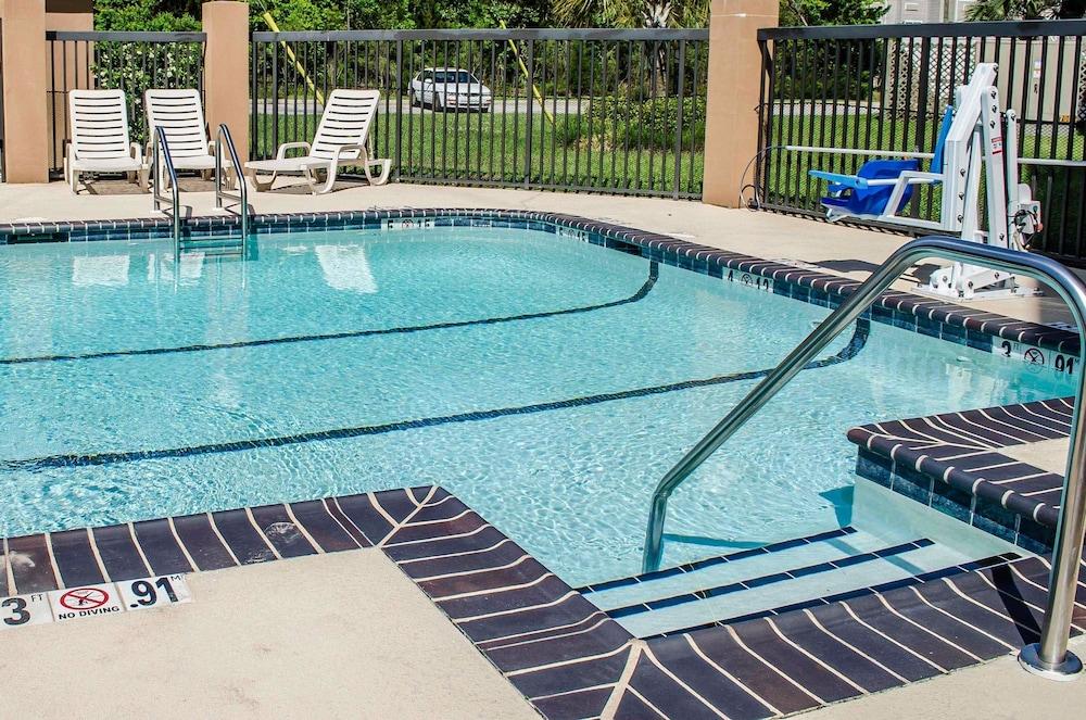 Comfort Suites North Mobile Сараленд Екстериор снимка