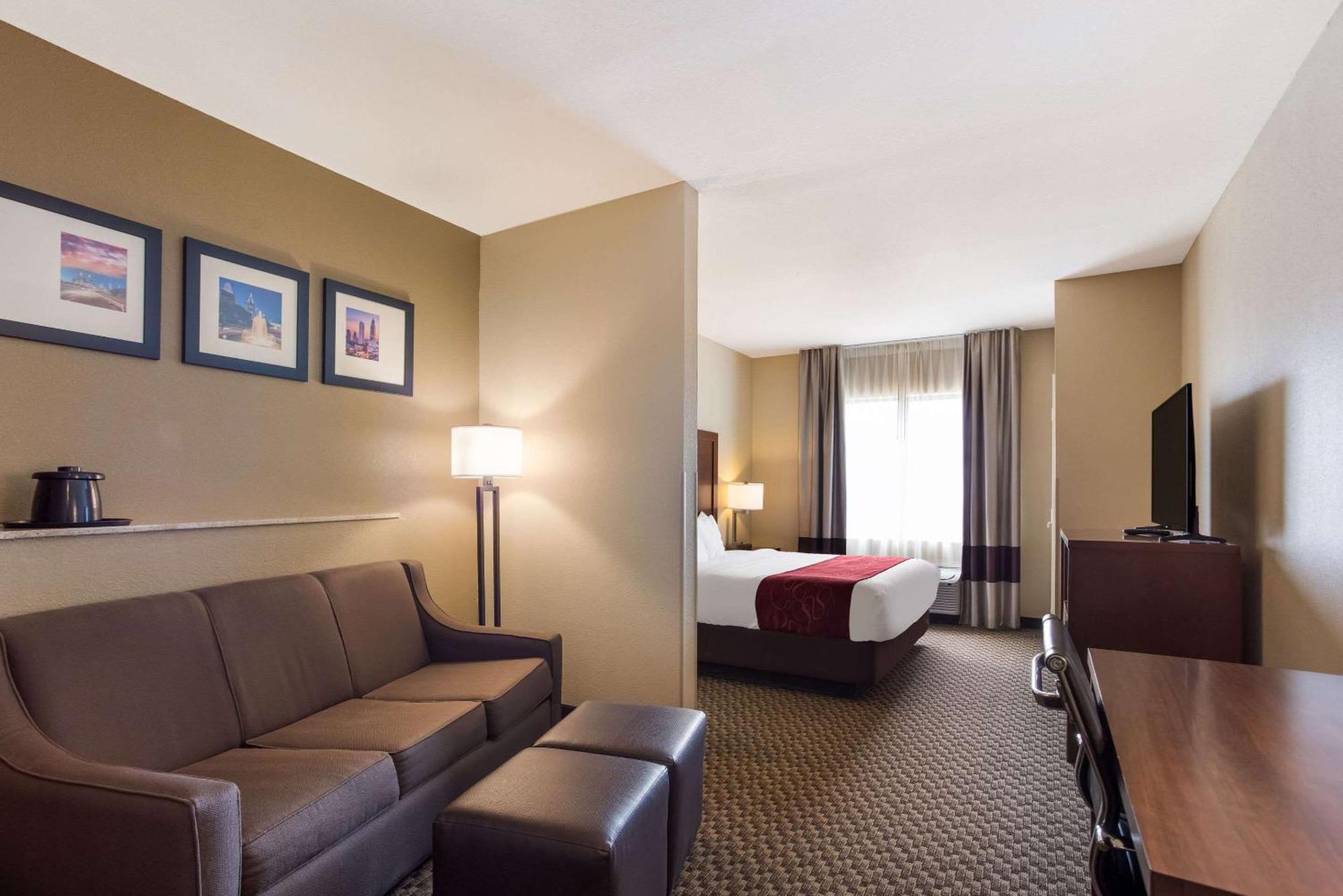 Comfort Suites North Mobile Сараленд Екстериор снимка
