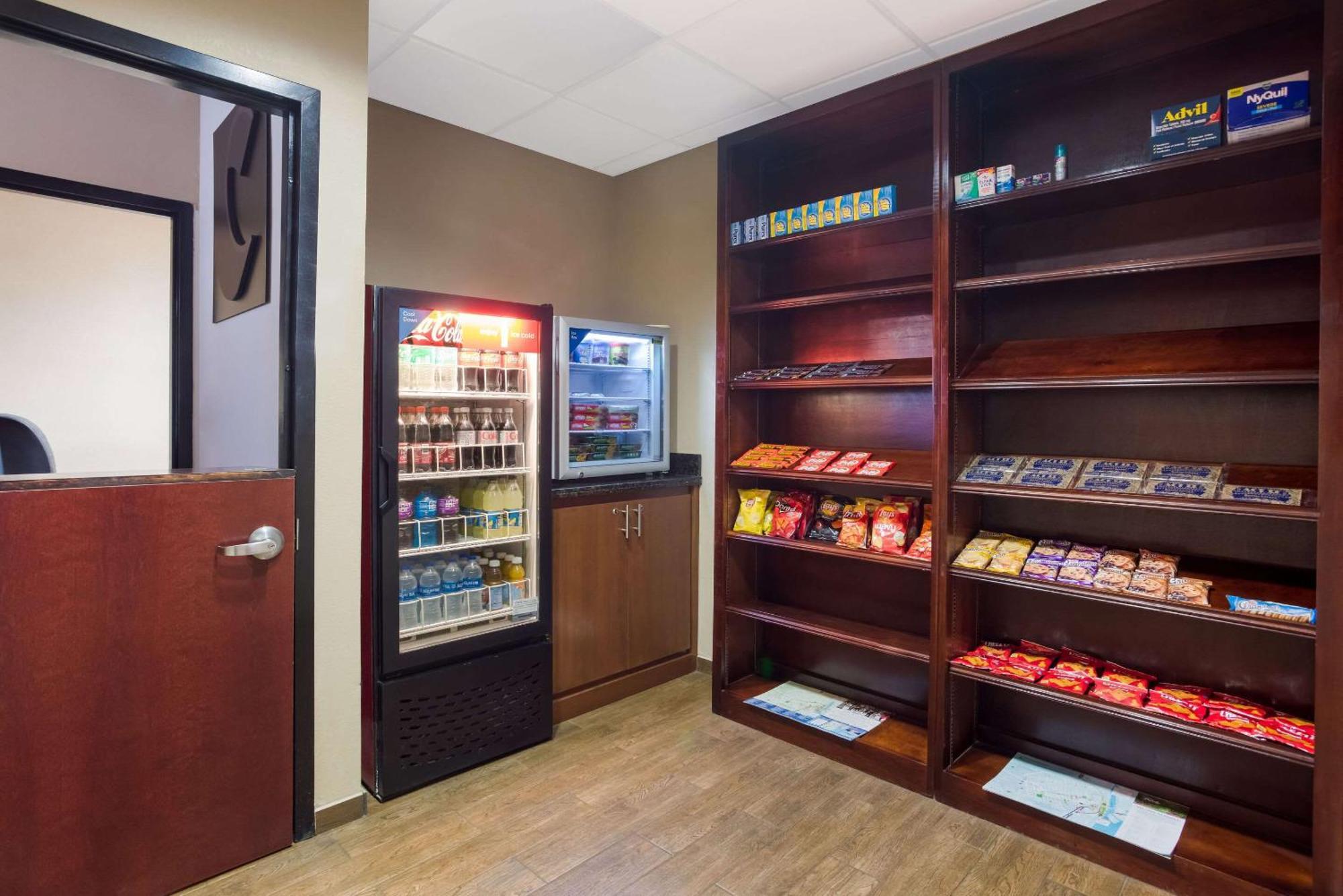 Comfort Suites North Mobile Сараленд Екстериор снимка
