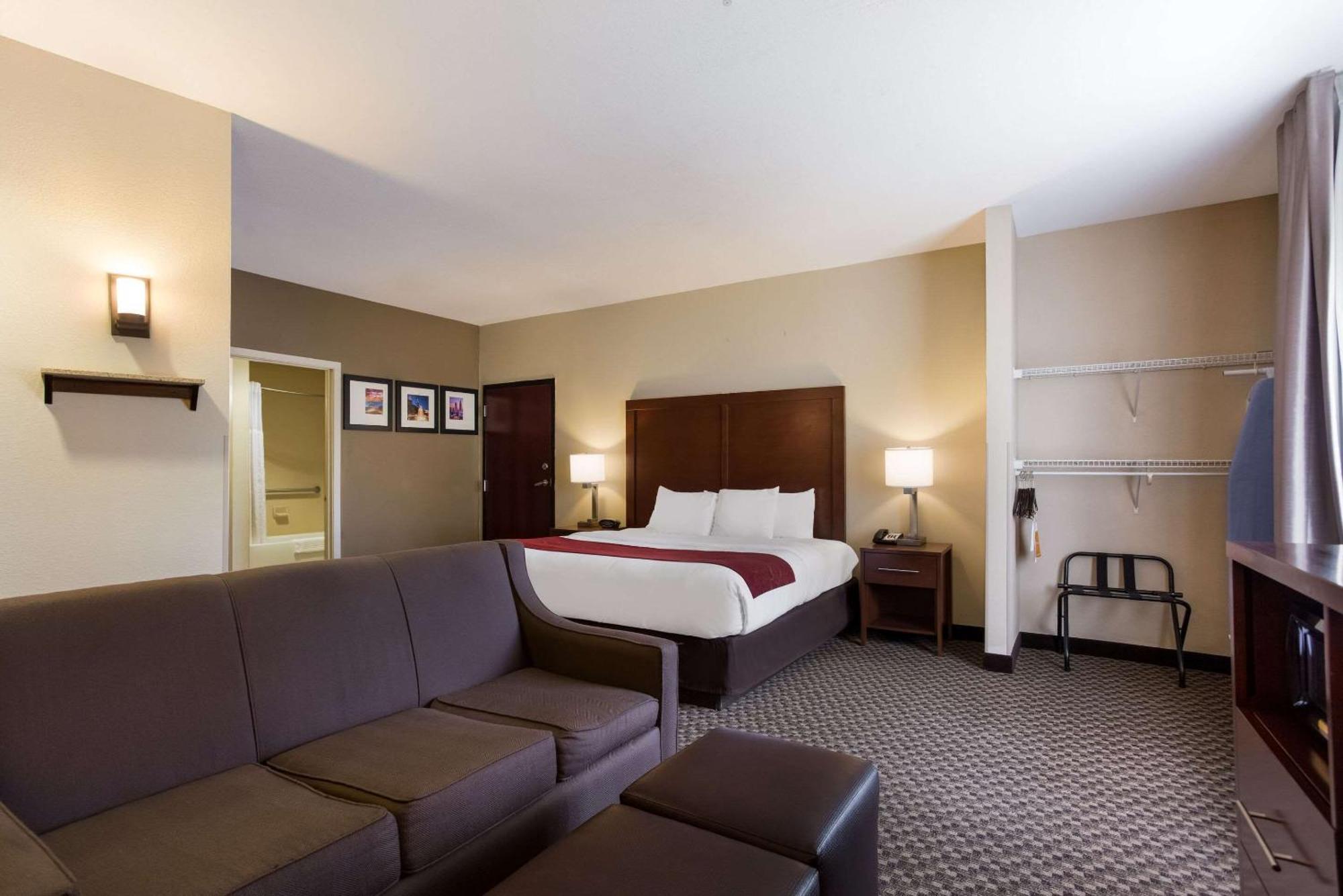 Comfort Suites North Mobile Сараленд Екстериор снимка